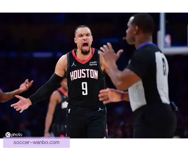 基德因不满判罚与裁判争执本赛季第二次被驱逐出场