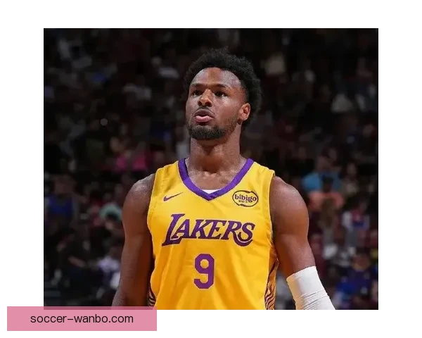 布朗尼砍下26分7篮板5助攻带领南湾湖人获胜 老詹盛赞布朗尼表现超乎想象